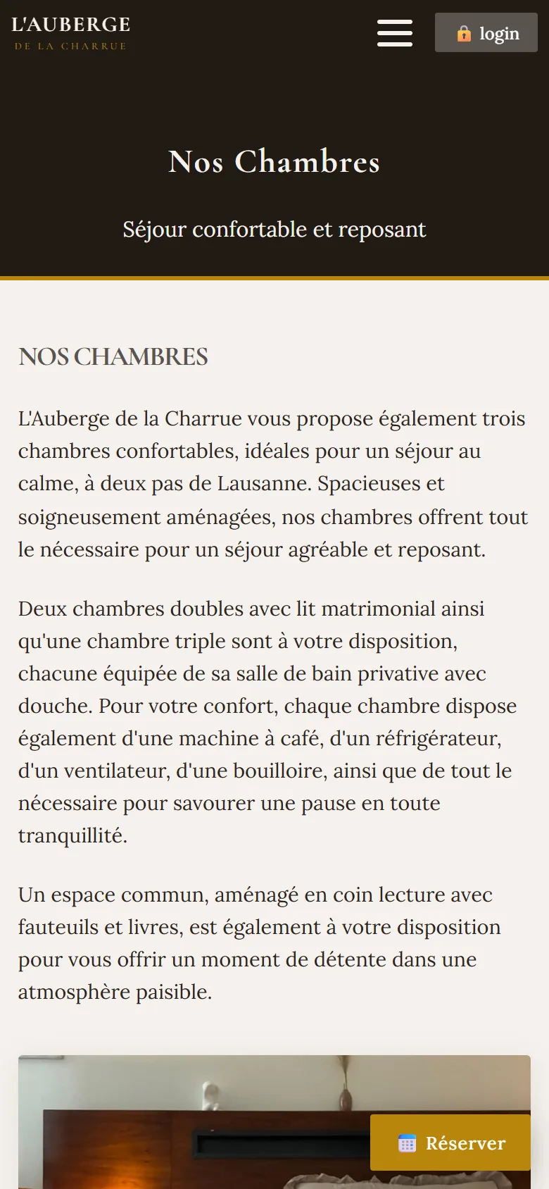Page des chambres sur mobile.